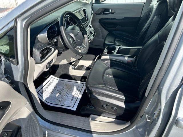 Chrysler Pacifica Hybrid Touring L 2023