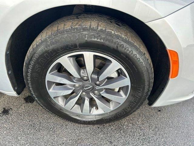 Chrysler Pacifica Hybrid Touring L 2023