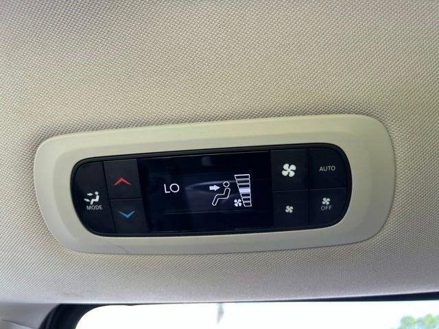 Chrysler Pacifica Hybrid  2024