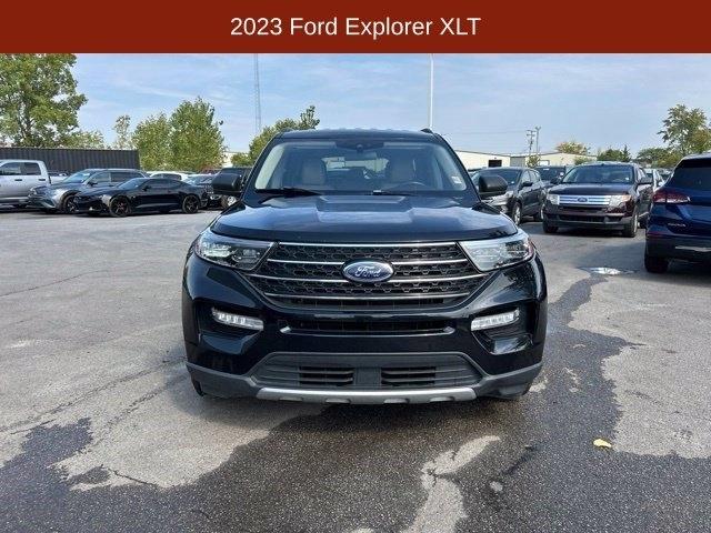 Ford Explorer XLT 2023