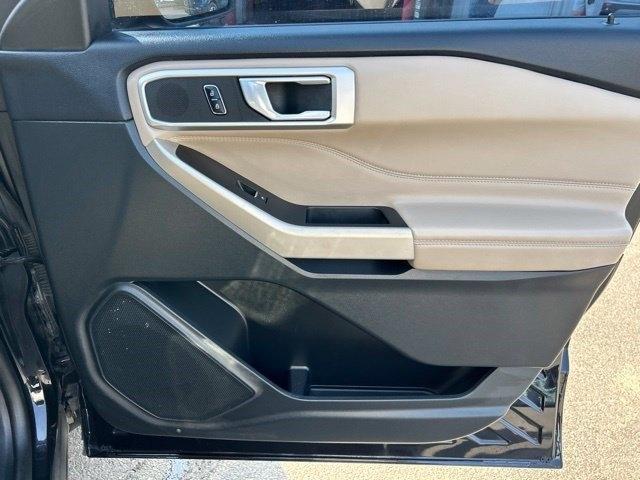Ford Explorer XLT 2023