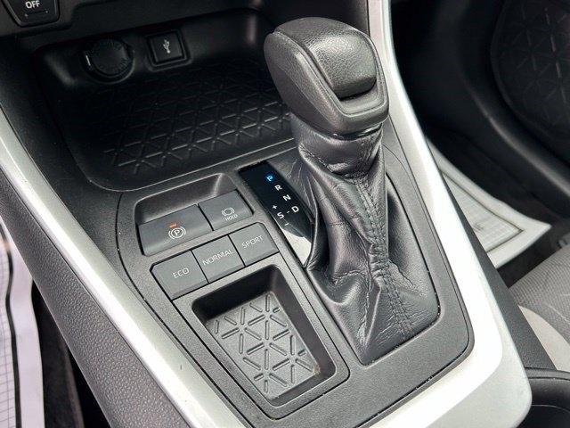 Toyota RAV4  2021