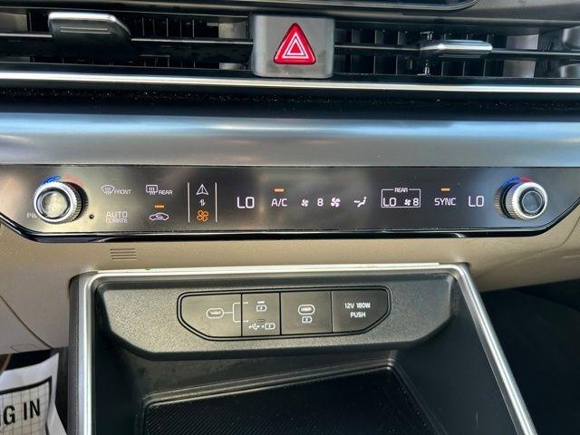 Kia Carnival  2025