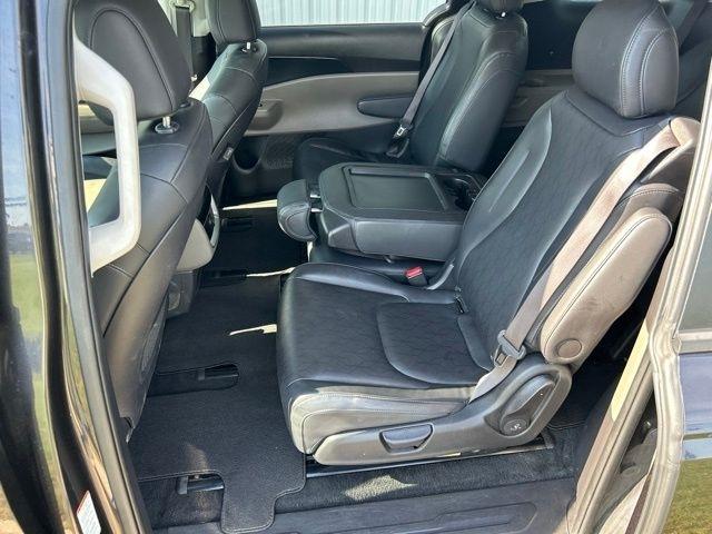 Kia Carnival  2025