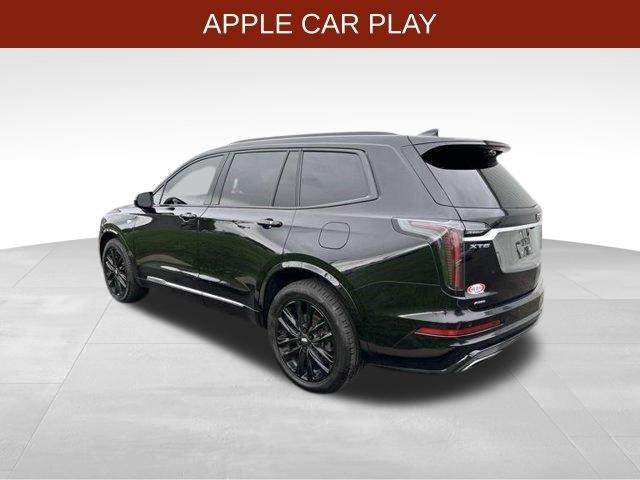 Cadillac XT6  2021
