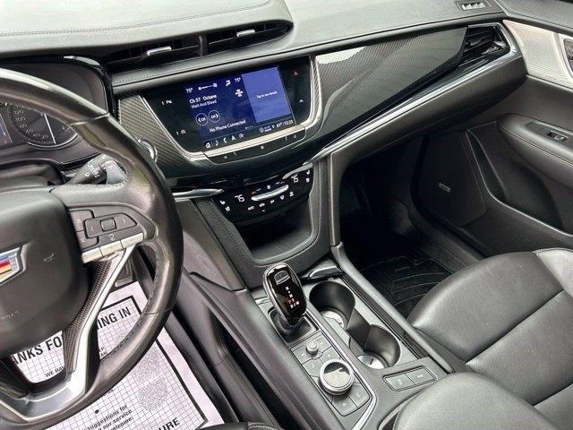 Cadillac XT6  2021