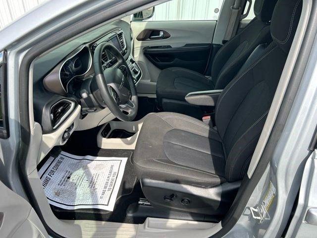Chrysler Voyager LX 2024