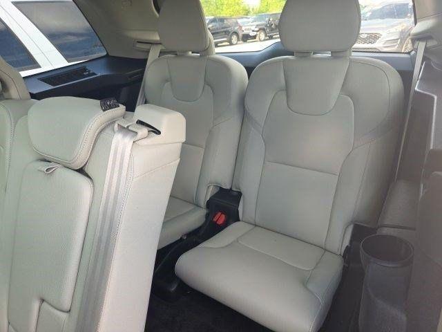 Volvo XC90  2023