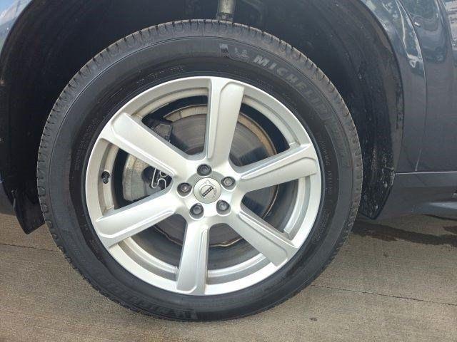 Volvo XC90  2023