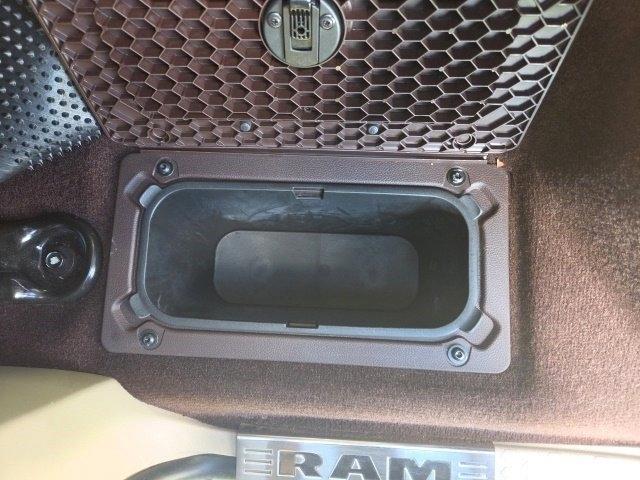 RAM 1500 Longhorn Crew Cab LWB 4WD 2017