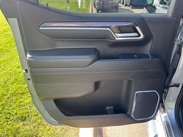 Chevrolet Silverado 1500 LTZ Crew Cab 4WD 2024