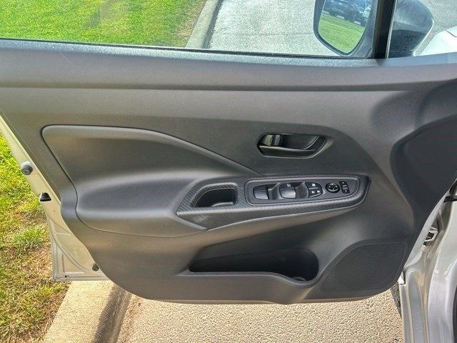 Nissan Versa S CVT 2025