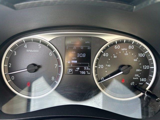 Nissan Versa S CVT 2025