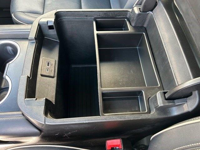 GMC Yukon SLT 4WD 2023