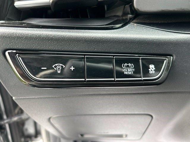 Kia Niro LX 2025