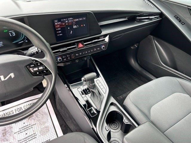 Kia Niro LX 2025