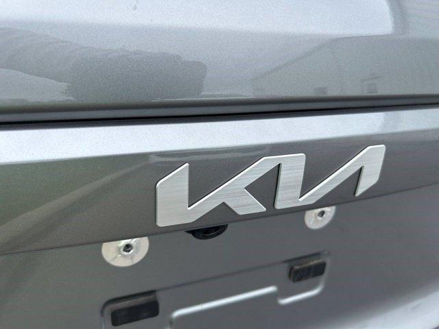 Kia Niro LX 2025