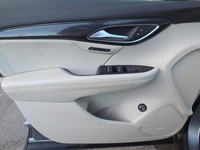 Buick Envision Essense 2021