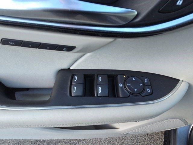 Buick Envision Essense 2021