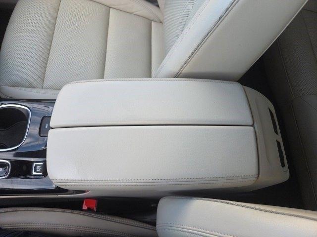 Buick Envision Essense 2021