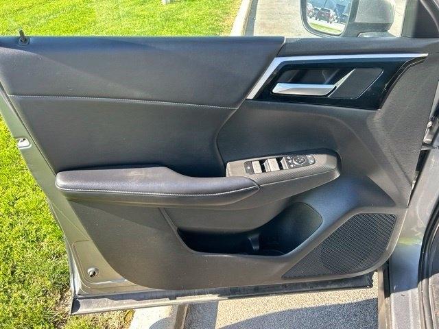 Mitsubishi Outlander SE 2WD 2023