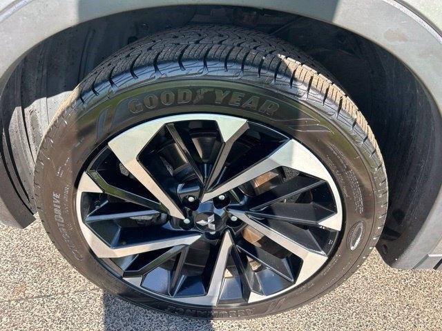 Mitsubishi Outlander SE 2WD 2023