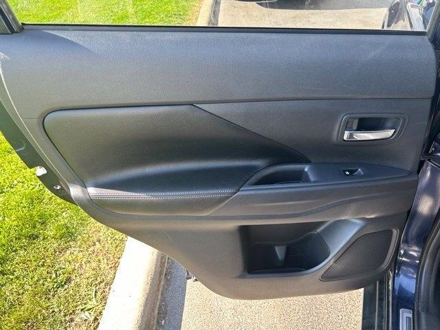 Mitsubishi Outlander SEL AWD 2018