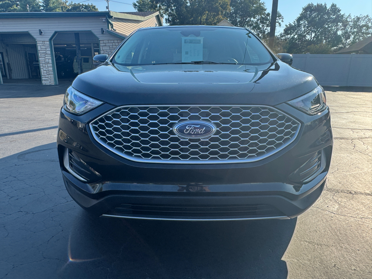2024 Ford Edge SEL photo 4