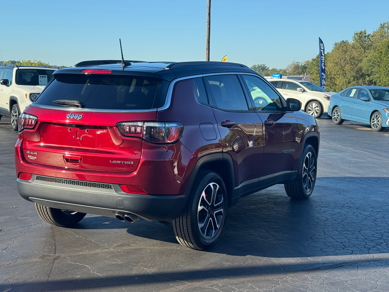 2022 Jeep Compass Limited photo 2