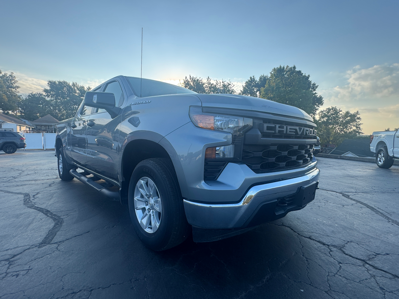 2023 Chevrolet Silverado 1500 photo 4