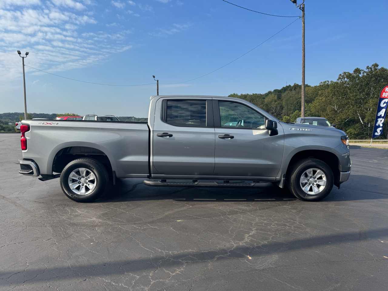 2023 Chevrolet Silverado 1500 photo 4