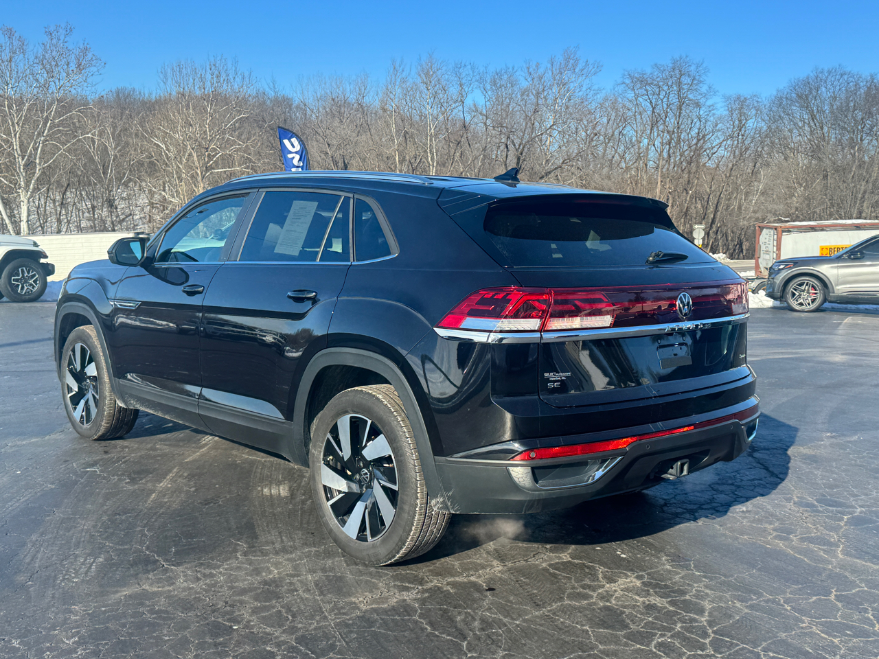 Volkswagen Atlas Cross Sport SE w/Technology AWD 2025