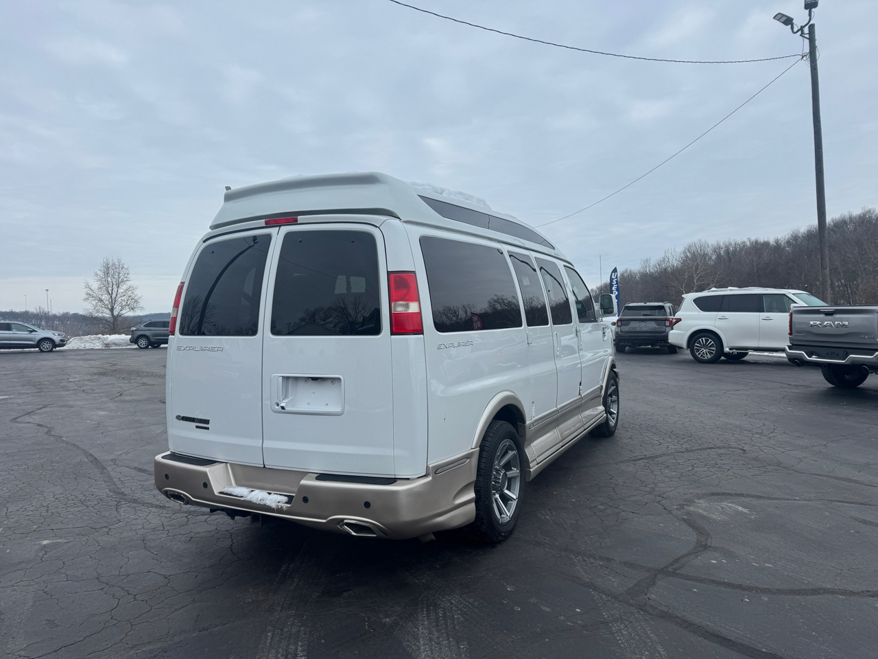 Chevrolet Express Passenger  2015