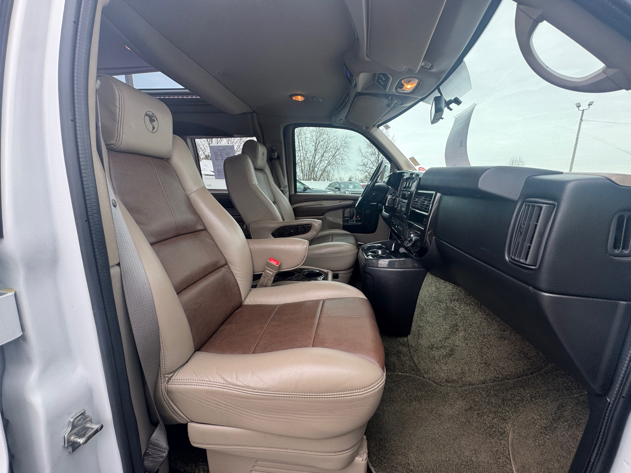 Chevrolet Express Passenger  2015