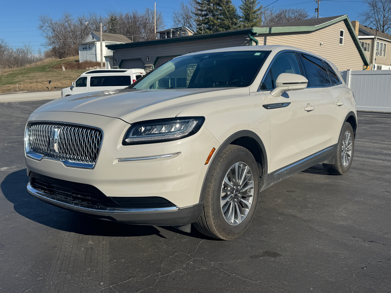 2022 Lincoln Nautilus Base AWD