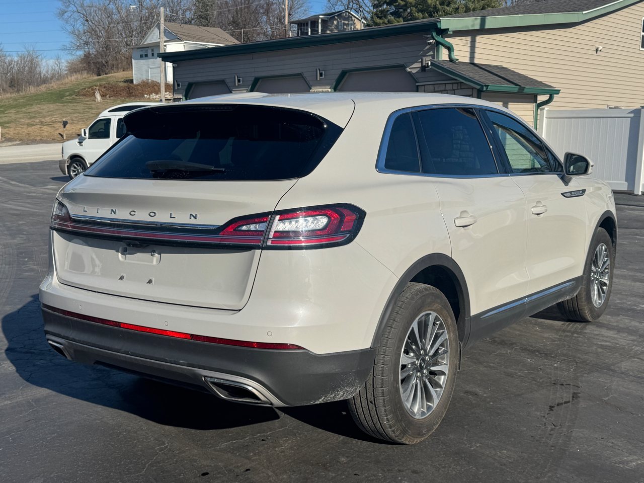 Lincoln Nautilus Base AWD 2022