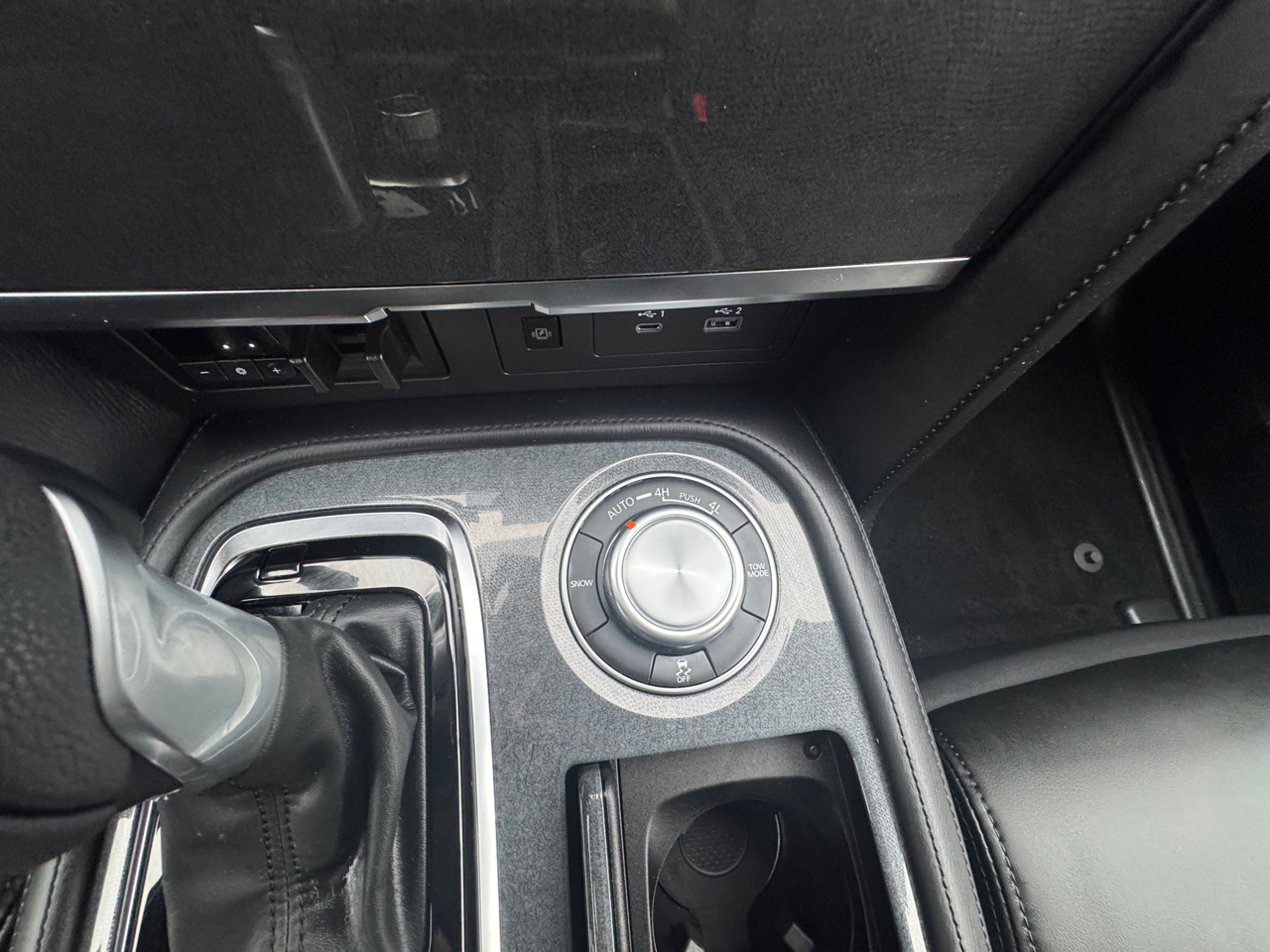 Nissan Armada SV AWD 2024