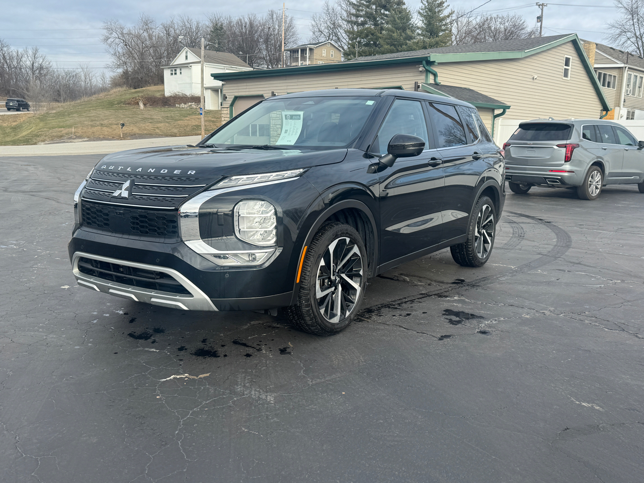 2024 Mitsubishi Outlander SE 4WD