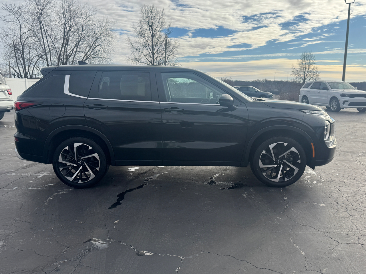 Mitsubishi Outlander SE 4WD 2024