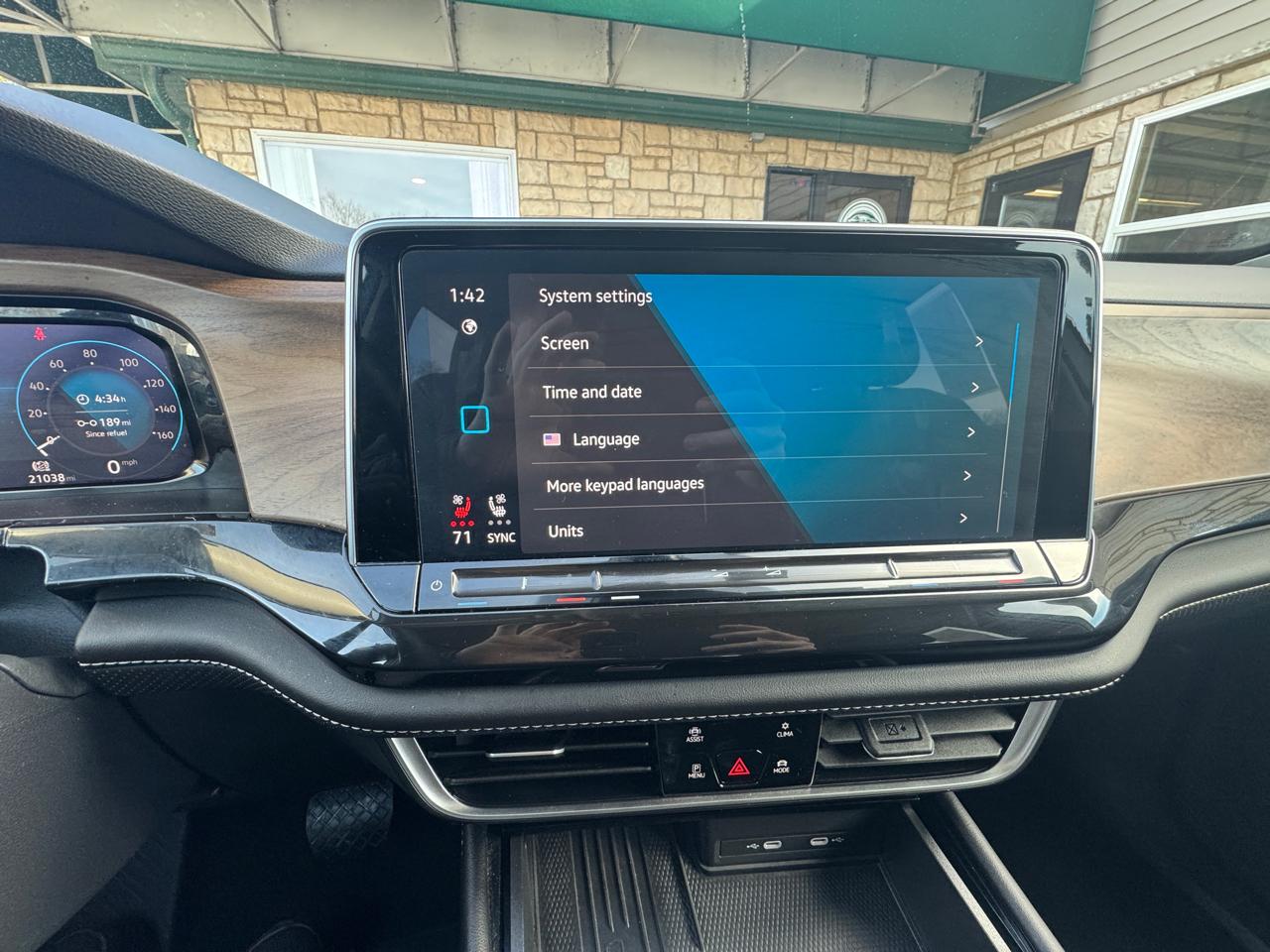 Volkswagen Atlas SE w/Technology 4MOTION 2025