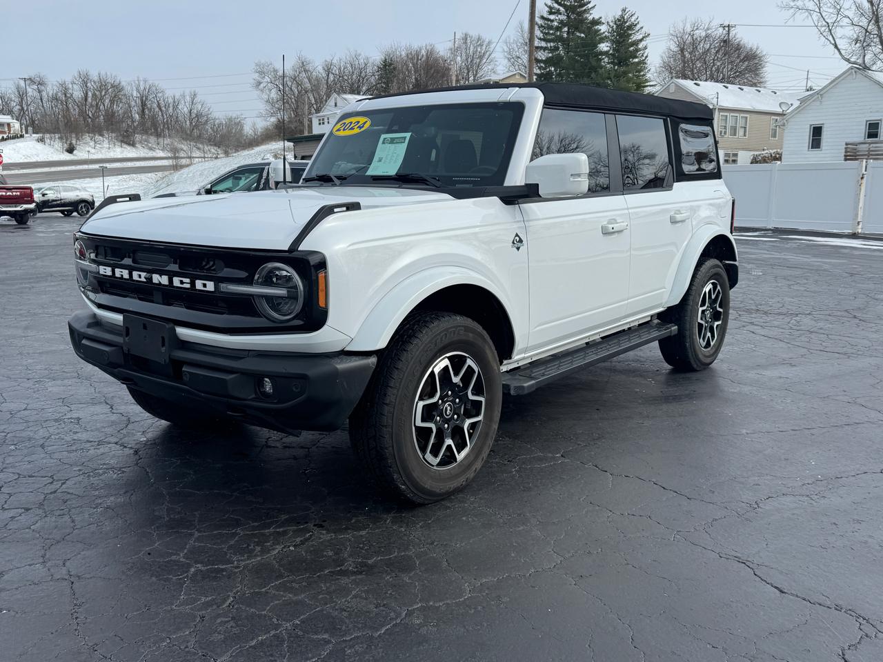 2024 Ford Bronco Outer Banks 4-Door