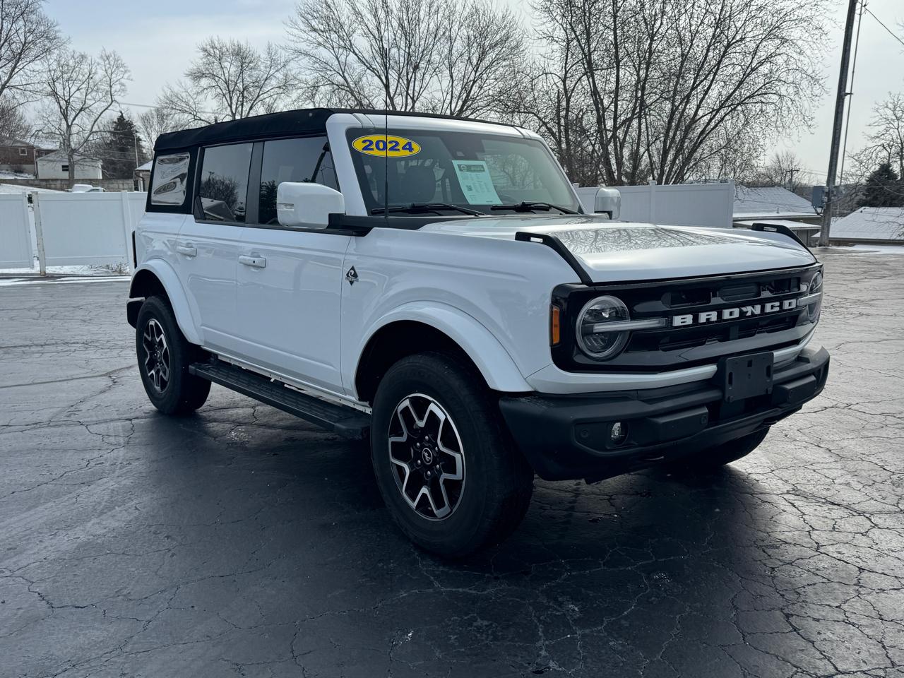 Ford Bronco Outer Banks 4-Door 2024