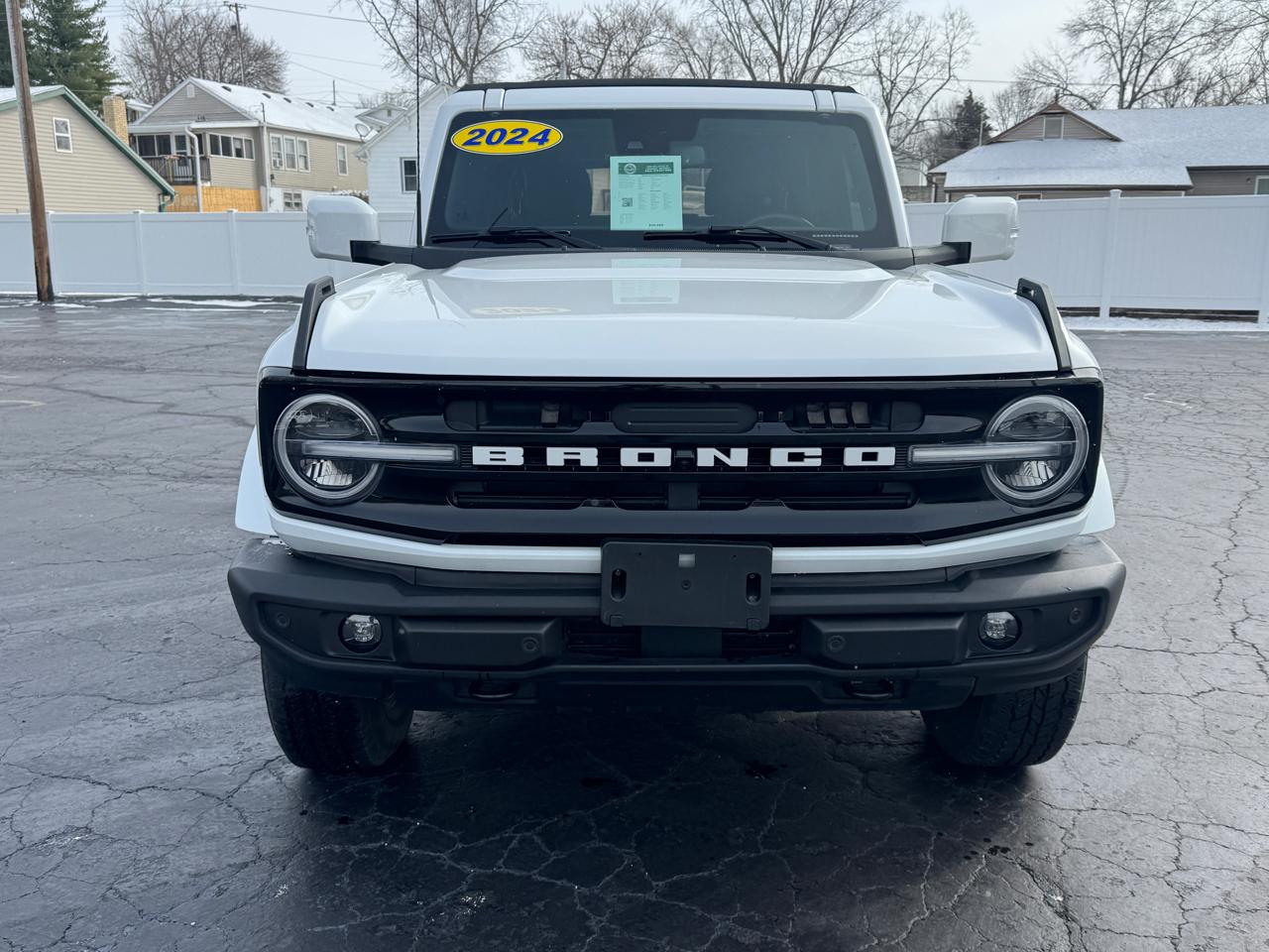 Ford Bronco Outer Banks 4-Door 2024