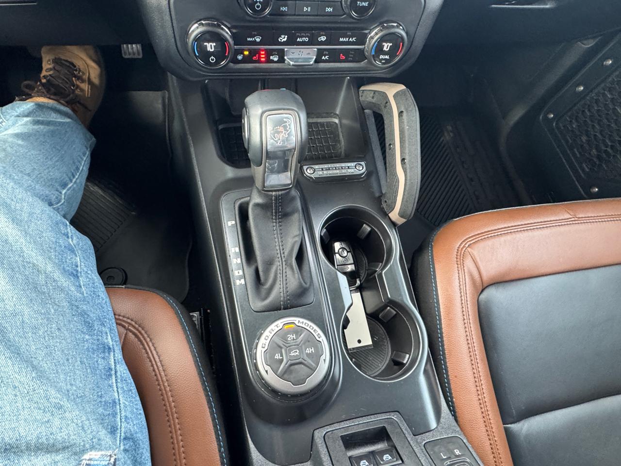 Ford Bronco Outer Banks 4-Door 2024