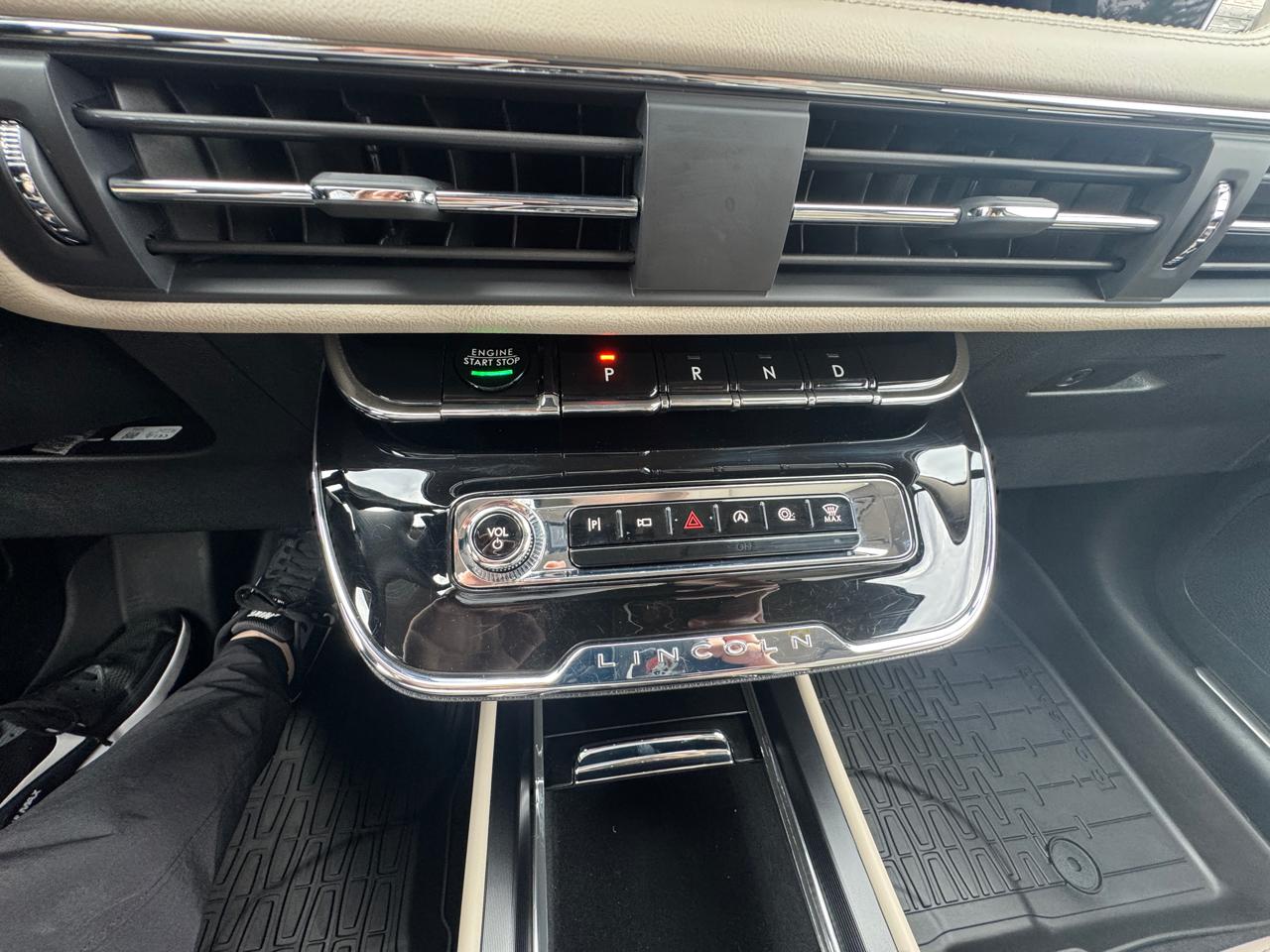 Lincoln Corsair Premiere AWD 2025