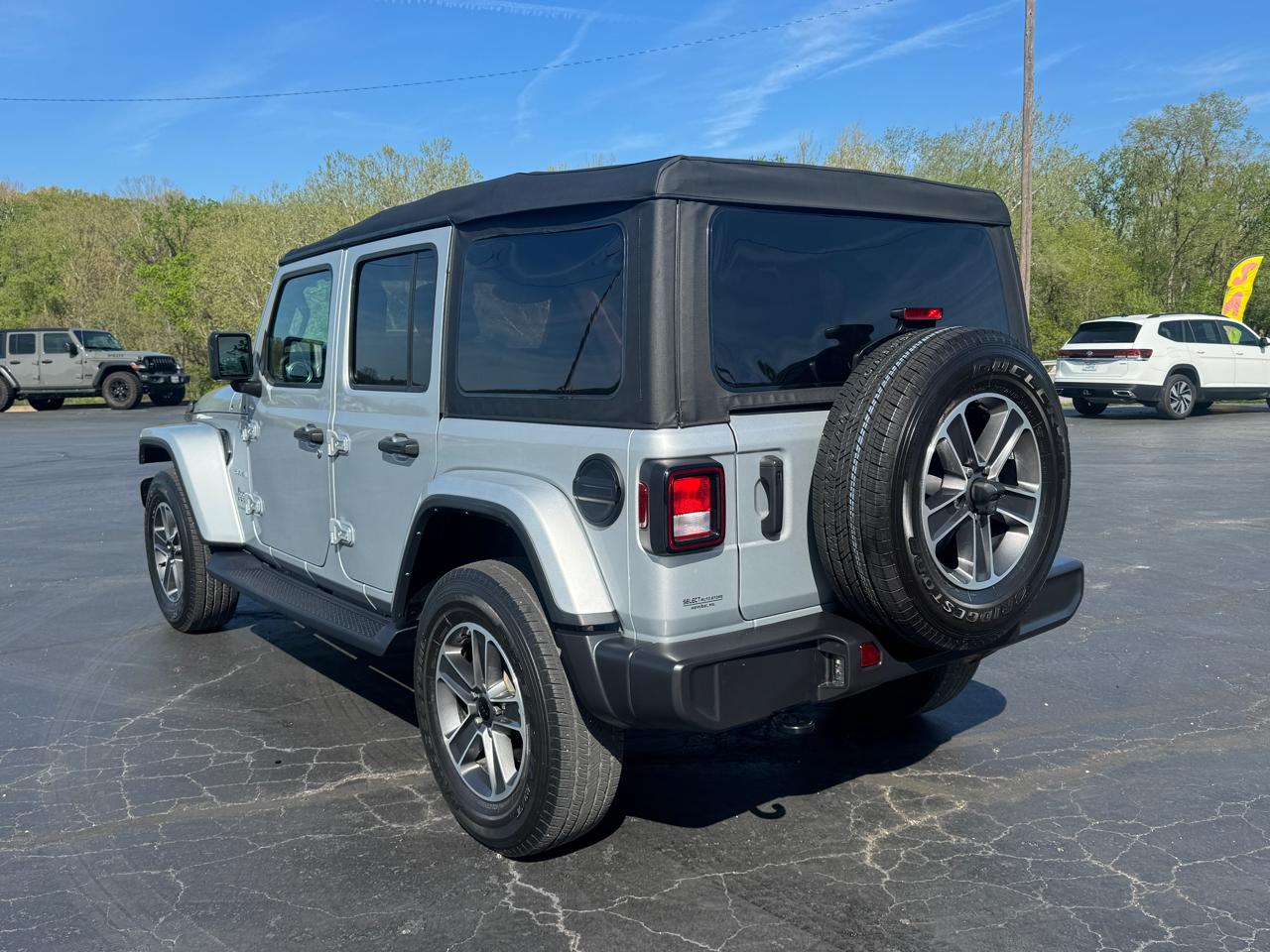 Jeep Wrangler Unlimited Sahara 2023