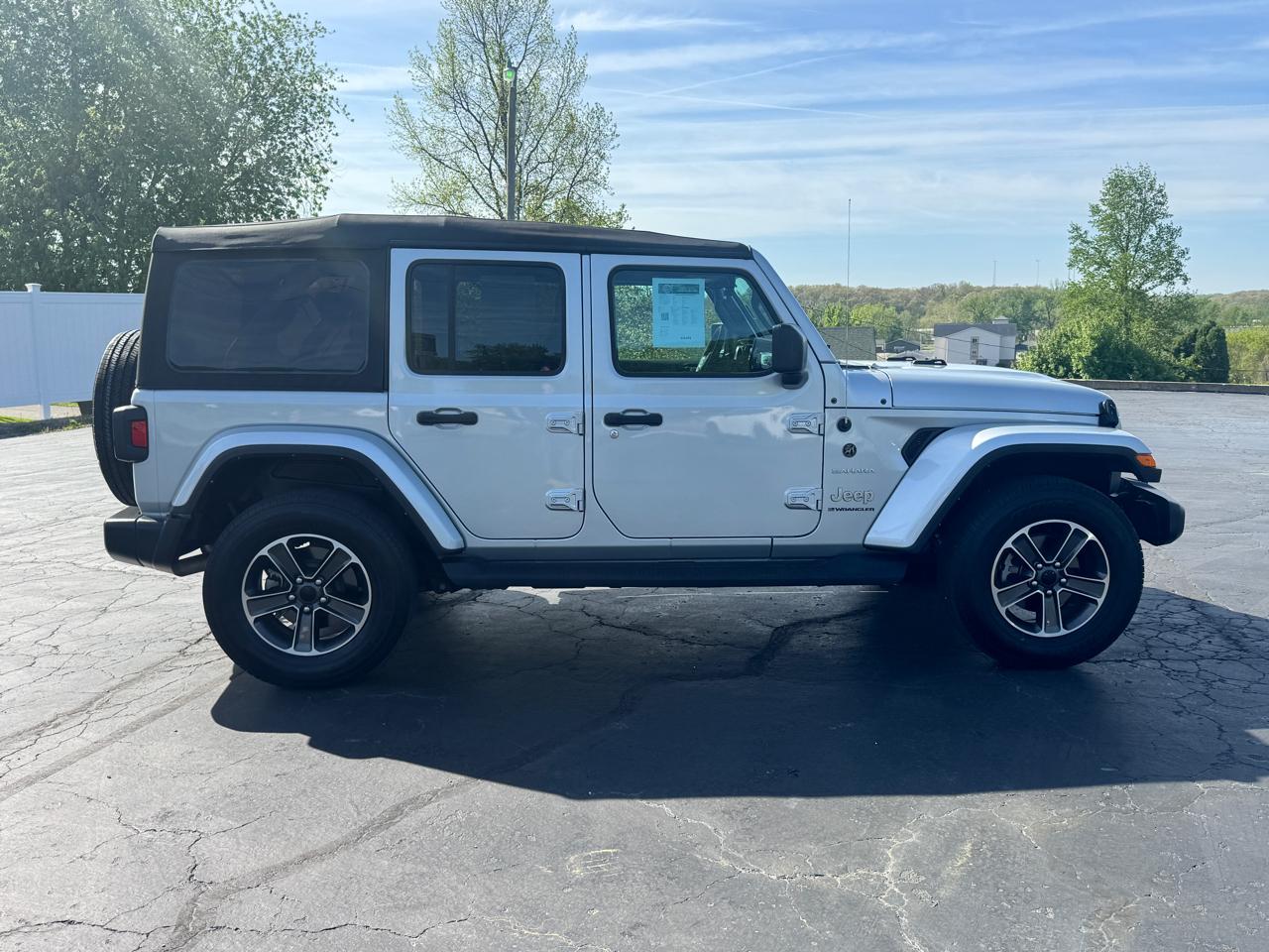 Jeep Wrangler Unlimited Sahara 2023