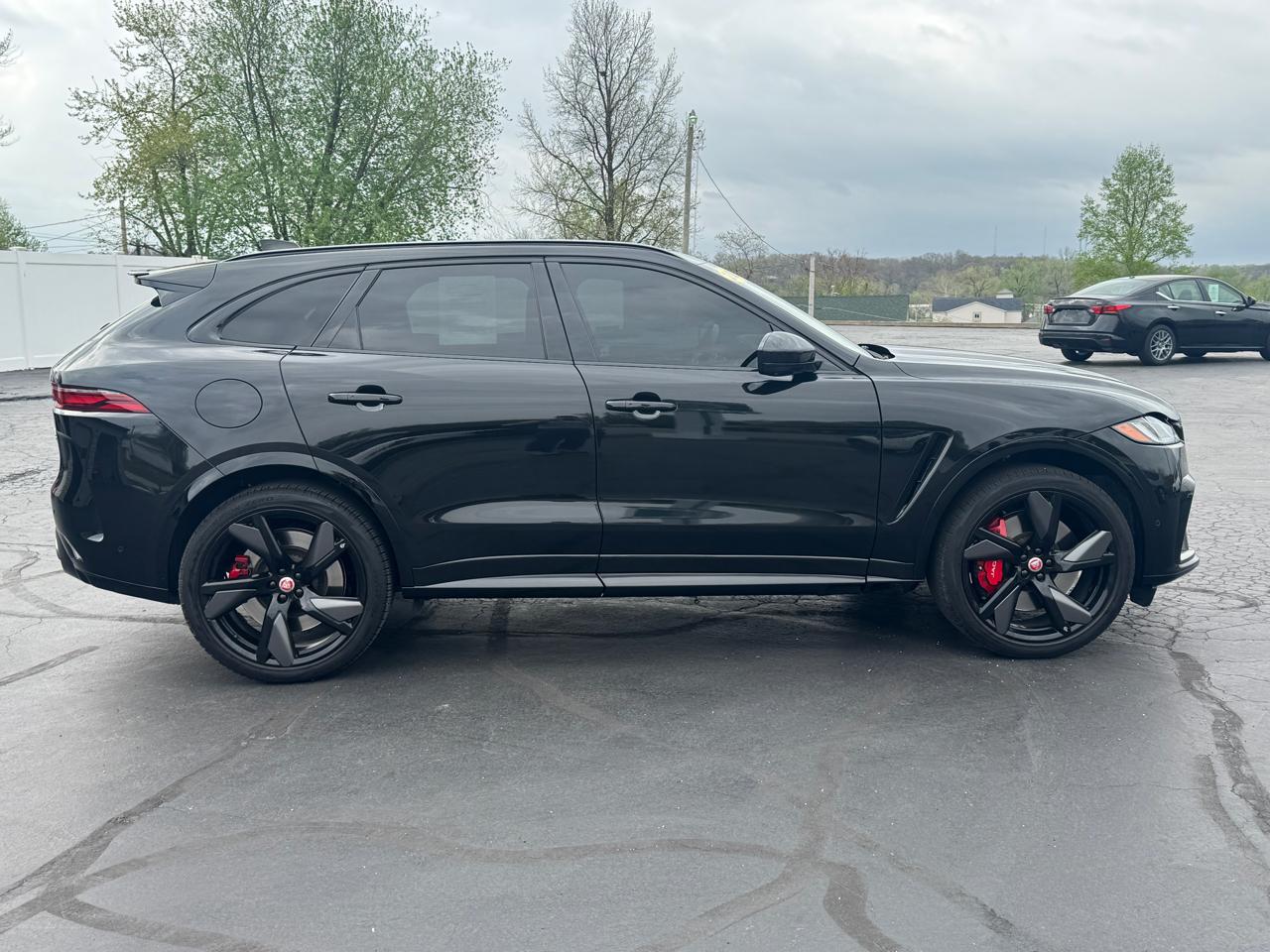 Jaguar F-Pace SVR 2023