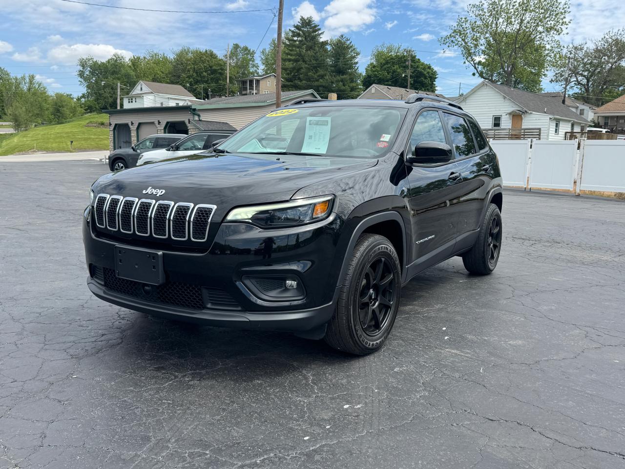 Jeep Cherokee Latitude LUX 4D SUV 4WD 2022