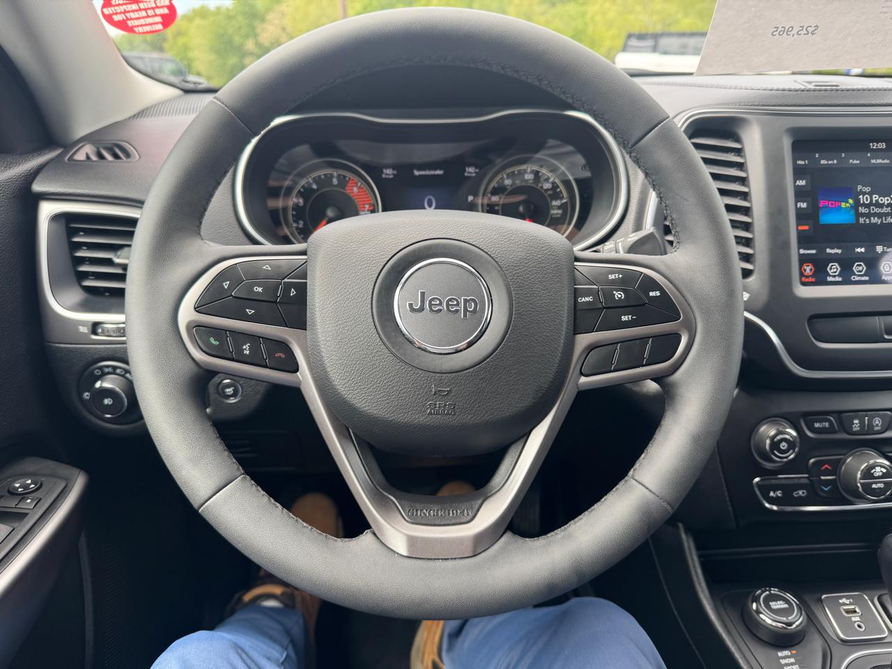 Jeep Cherokee Latitude LUX 4D SUV 4WD 2022